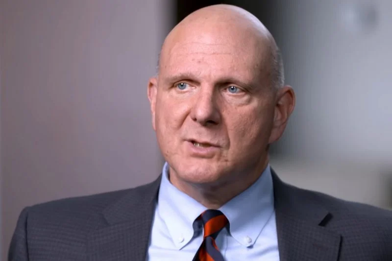 9. Steve Ballmer
Patrimônio líquido: US$ 124,8 bilhões
Fonte da Riqueza: Microsoft
Idade: 68
Cidadania: EUA

