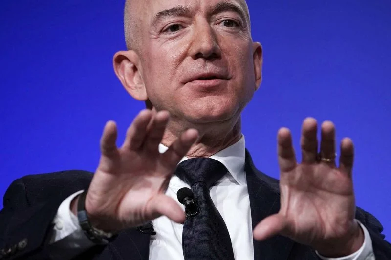 3. Jeff Bezos
Patrimônio líquido: US$ 223,3 bilhões
Fonte da Riqueza: Amazon
Idade: 60
Cidadania: EUA
