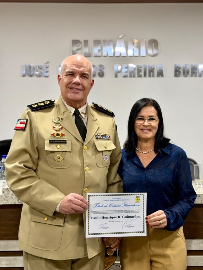 CORONEL PAULO GUIMARÃES RECEBE TÍTULO DE CIDADÃO RIOCONTENSE EM SOLENIDADE NA CÂMARA MUNICIPAL