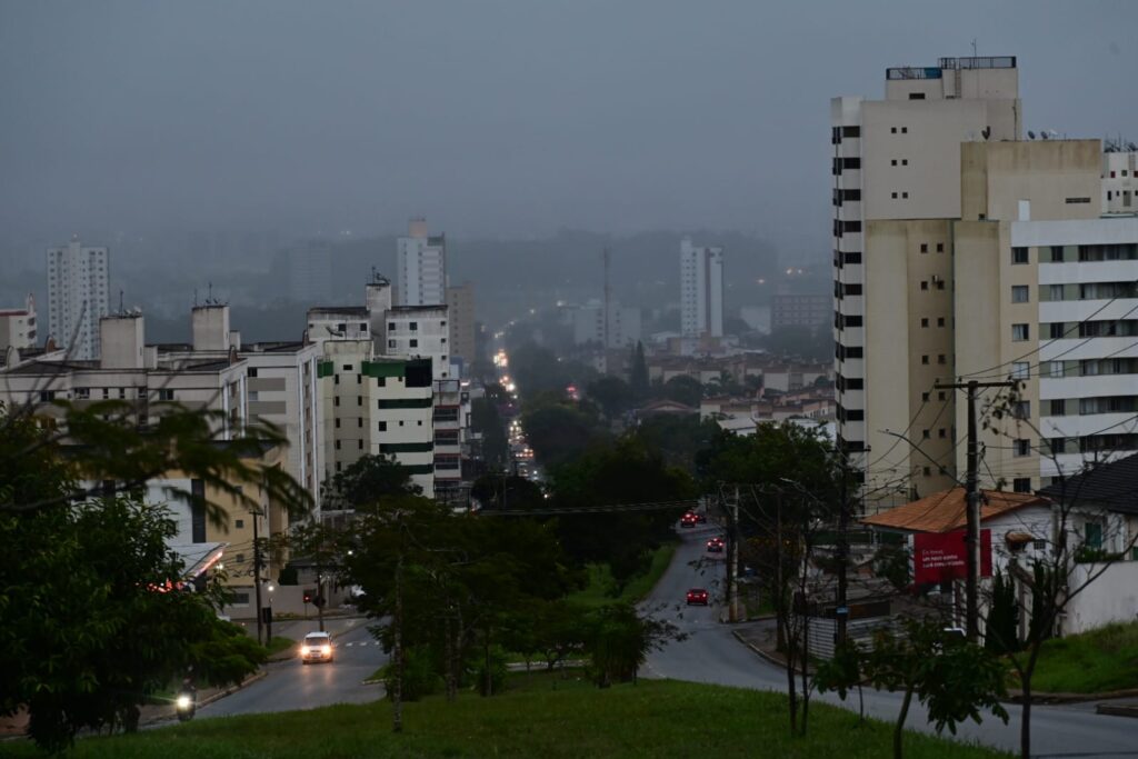 Vitória da Conquista entra em alerta para tempestades até a próxima segunda-feira