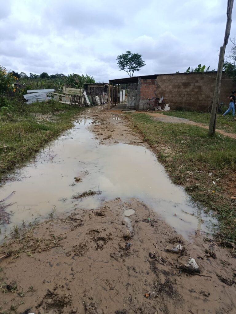 Comitê de Crise acompanha quatro famílias afetadas pelas fortes chuvas em Vitória da Conquista